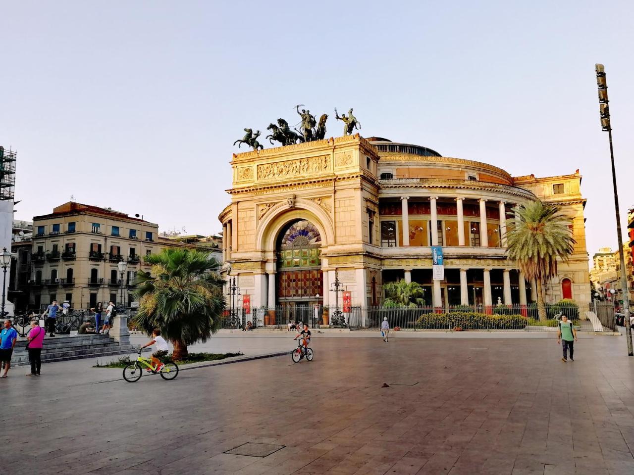 Tetide Home Palermo Bagian luar foto